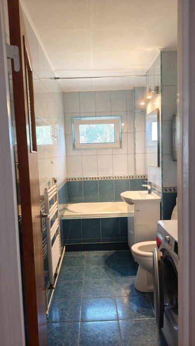 Apartament 3 camere Bld Victoriei