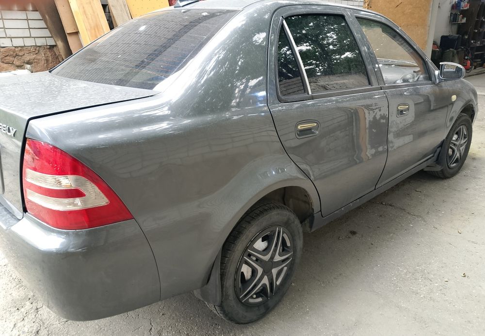 Продам автомобиль Geely
