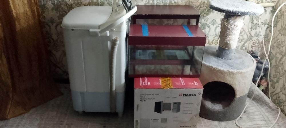 Аквариумы для рыбок,2 аквариума