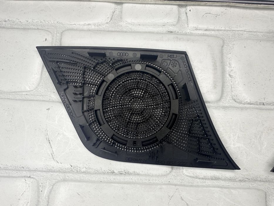 Решетки табло BANG&OLUFSEN AUDI Q5 SQ5 8R 8R0857228A 8R0857227A