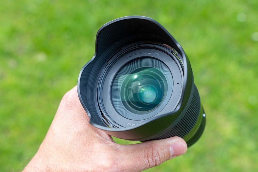 Sigma 16mm f/1.4 DC DN Montura Sony E – IMPECABIL, claritate excelentă, ideal video & low light