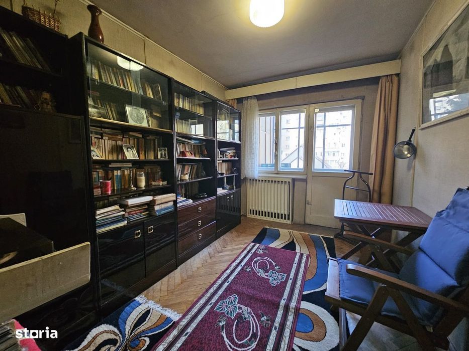 Apartament 4 camere, etaj 2 cu garaj zona Mihai Viteazu