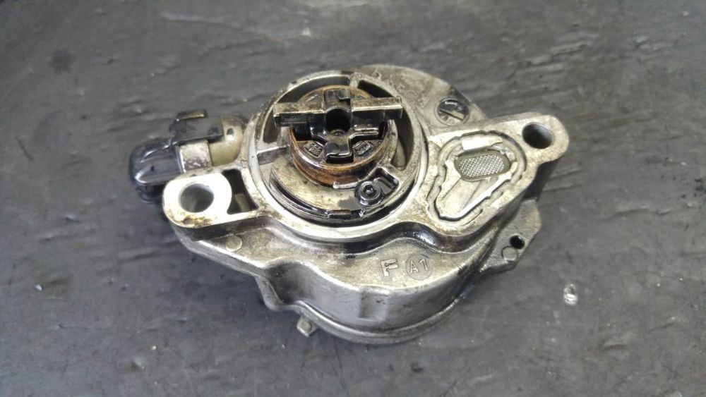 pompa vacuum ford focus 2  1.6 cdti g8db d156-2r