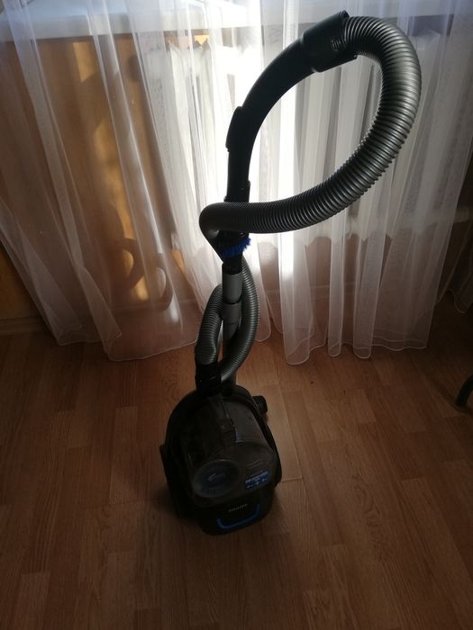 Продам Пылесос б/у