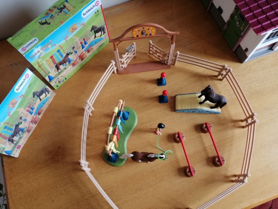 Schleich комплект за тренировка за понита Аджилити
