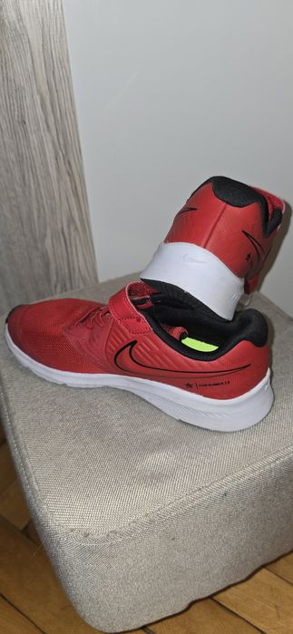 маратонки NIKE srat RUNNER