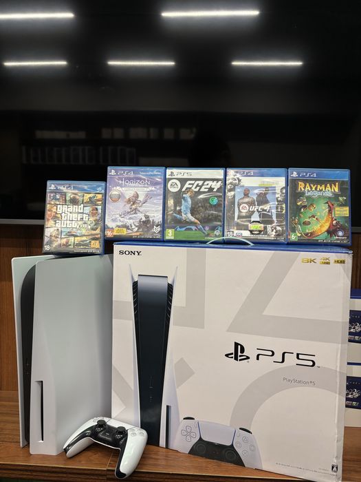 PlayStation 5 **
