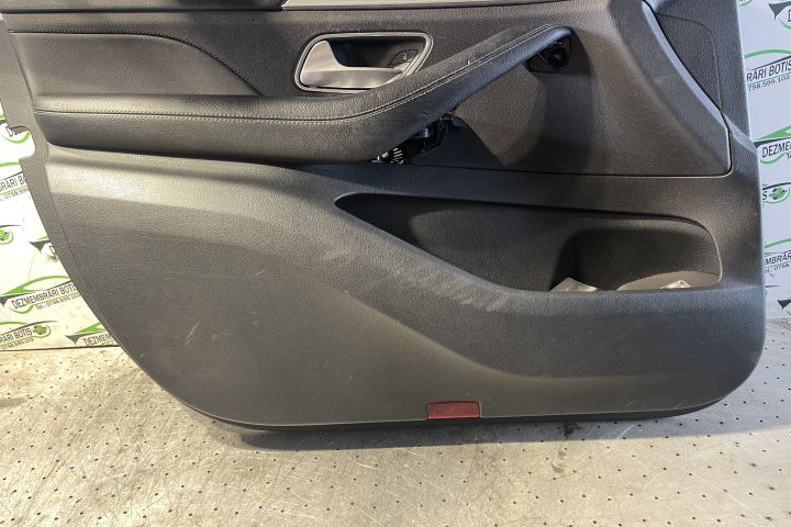 Fata / Tapiterie usa fata stanga A1677275900 Mercedes-Benz GLE prima