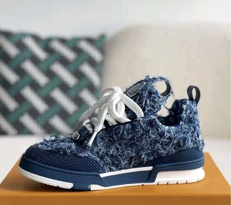 Vand MODEL RAR de lv skate blue denim. Toate marimile disponibile.. GRABITI-VA!