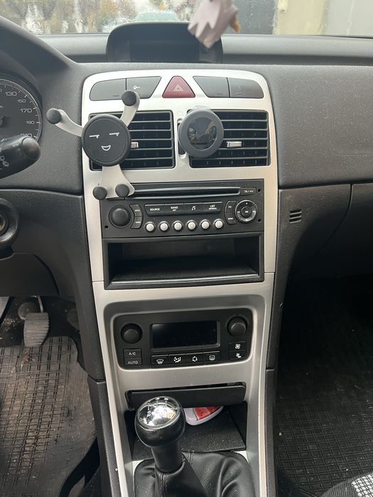 Peugeot model 307, argintiu