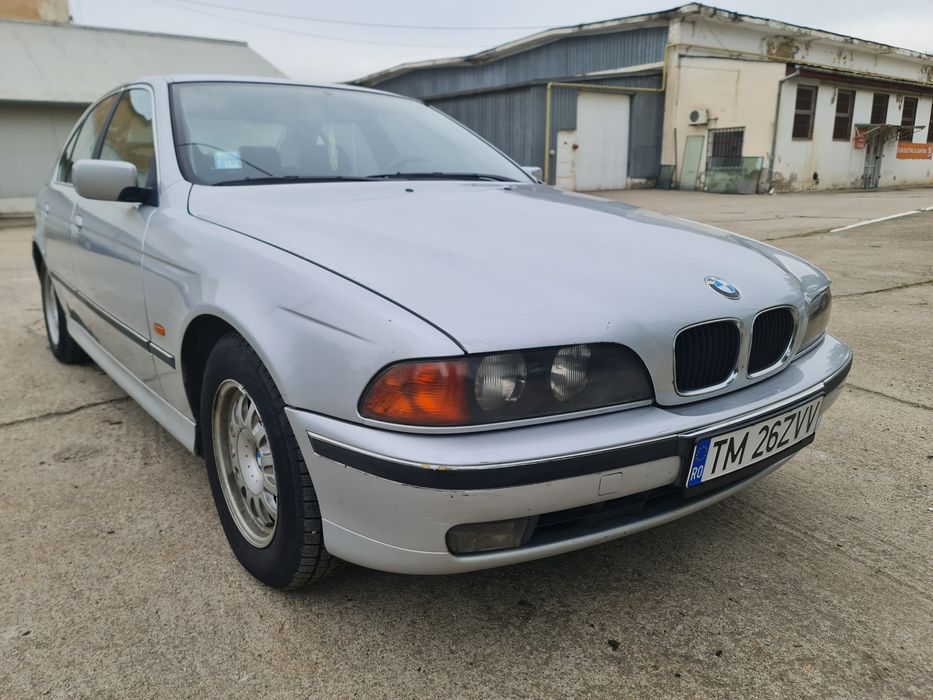 Vând BMW seria 5 , E 39 ,523 i