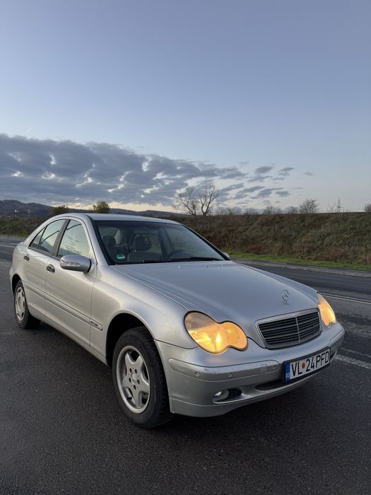 Mercedes Benz   C200