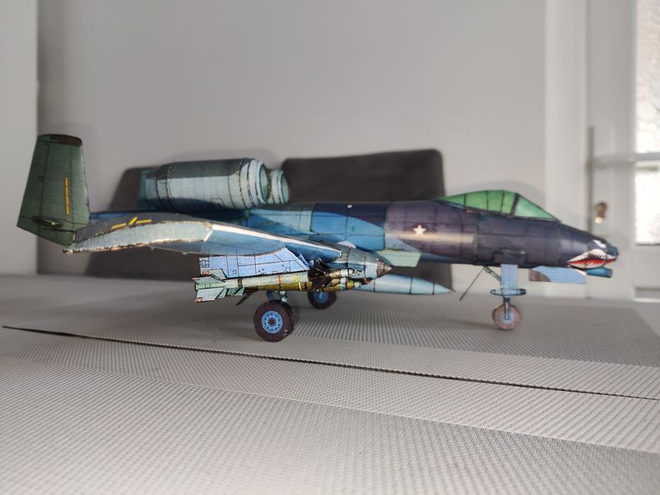 Macheta avion din carton A-10 Thunderbolt ll
