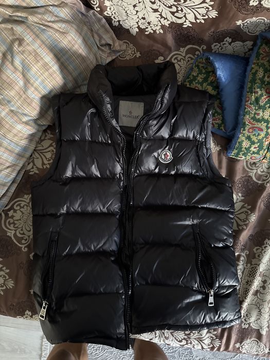 Безрукавка Moncler