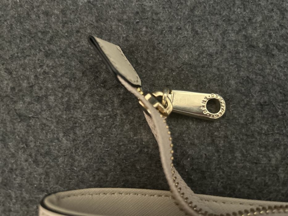 DKNY голяма чанта естествена кожа