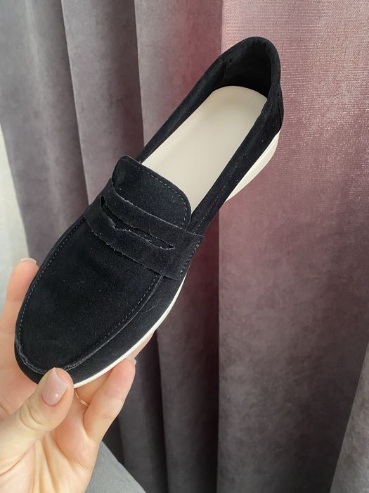 Продам Замшевые лоферы