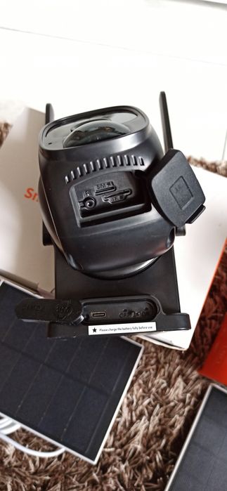 Cameră de supraveghere video rotativă 4G, cu panou solar