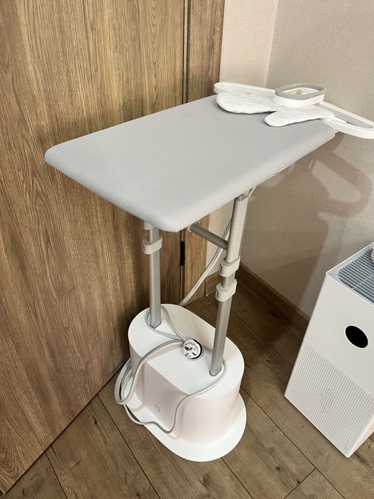 Продам отпариватель xiaomi