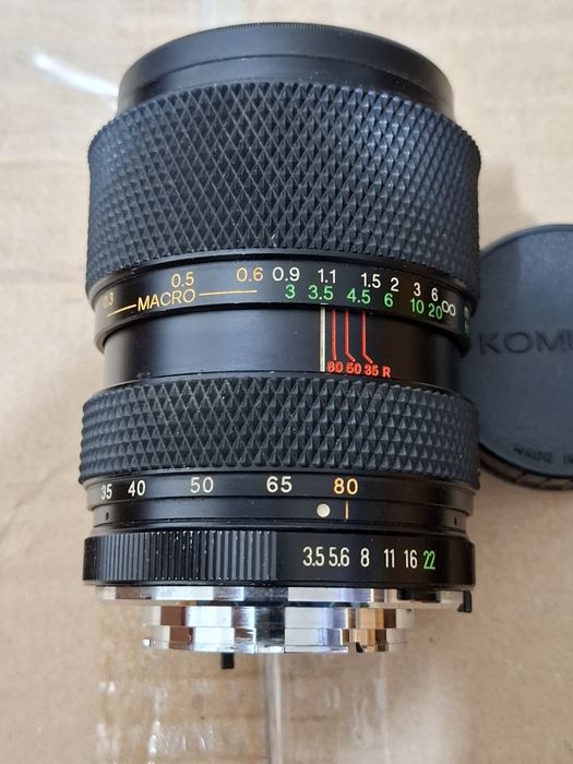 Vând obiectiv  foto KOMURA