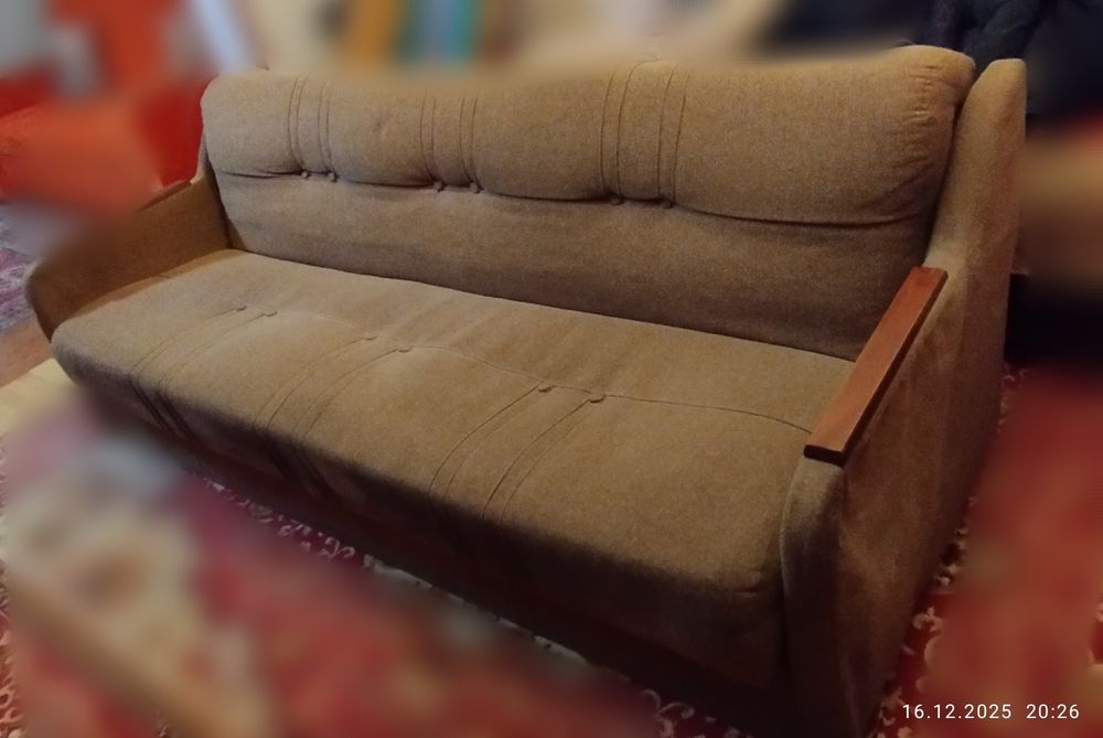 Диван раскладной. Б.у. прочный