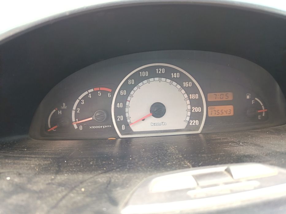 Hyundai Matrix 1.5 CRDi  82 к.с. 2003г. Хюндай Матрикс 1.5црди НА ЧАСТИ!!! 

Автомобилът  се продава САМО НА ЧАСТИ!!! 

Налични части:

Двигател