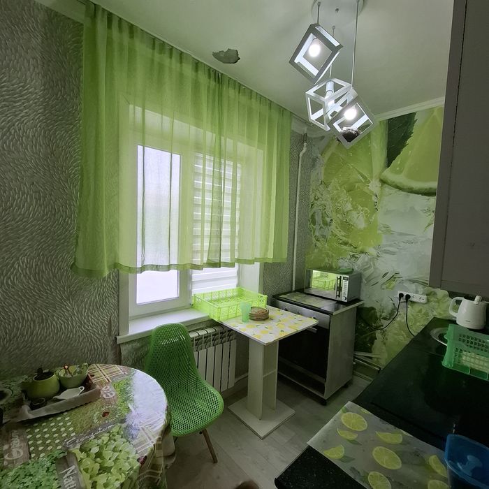 Продам 1 комн.кв, 8 мкр, 35 кв.м