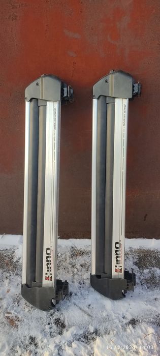 Багажник для лыж и сноуборда.