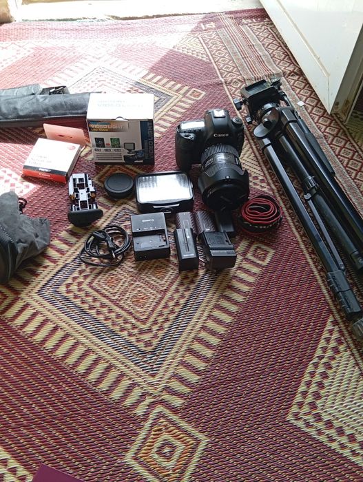 Canon mark 4 sotiladi