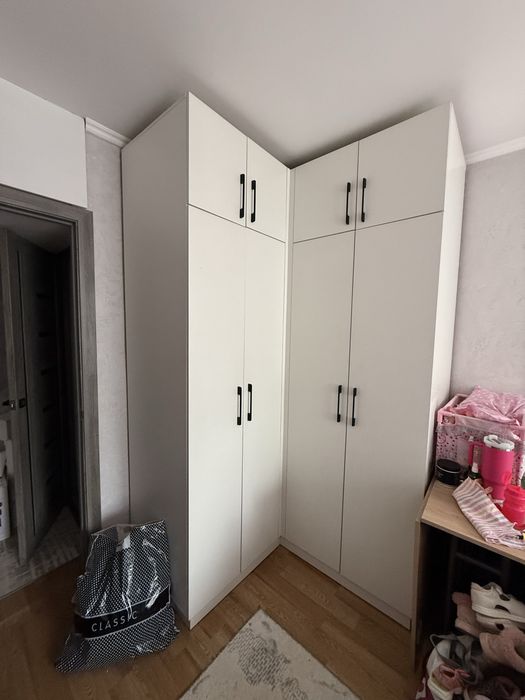 Продам угловой шкаф