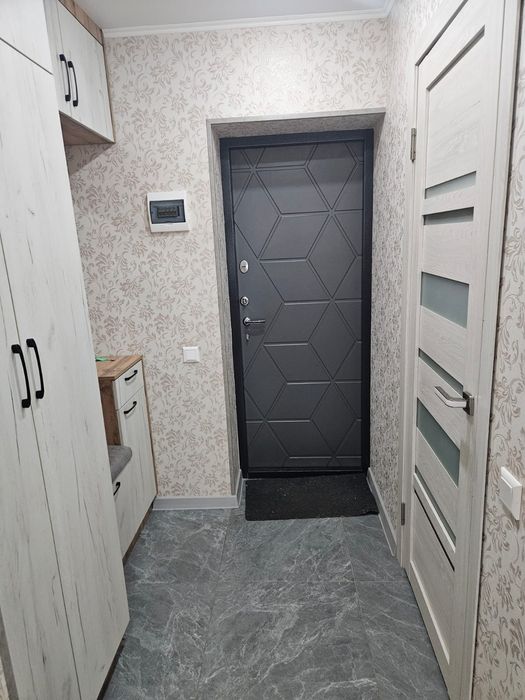 Продам 1 ком квартиру 2/5