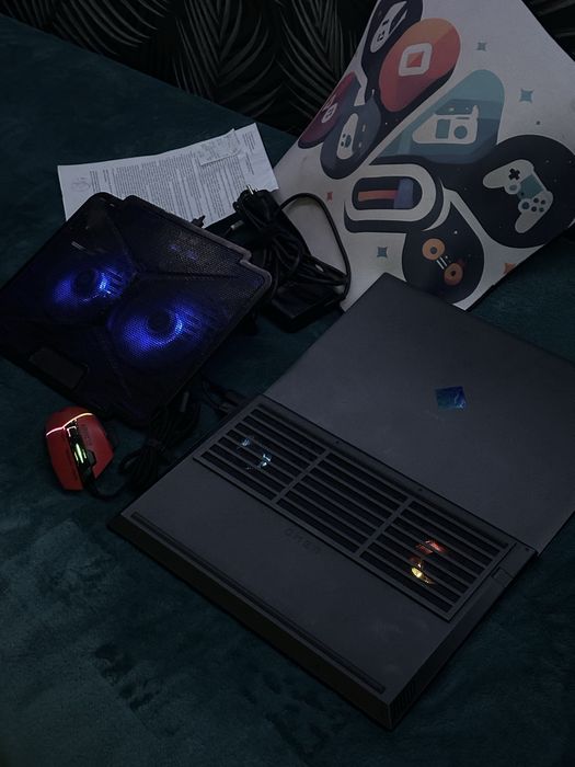 Laptop Gaming HP Omen 15 (RTX 3070, Ryzen 7, 16GB RAM, 1TB SSD) + Pachet Periferice | Garanție