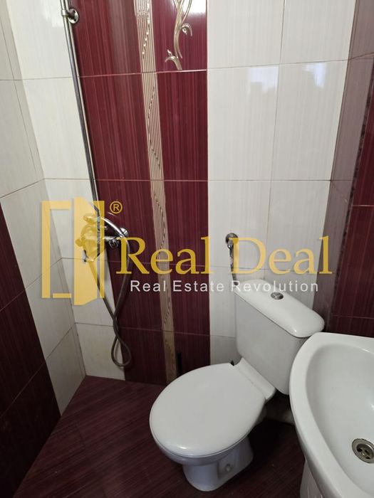 Продава се Четиристаен апартамент в Елин Пелин - 96 кв.м за 2011 €/кв.м - Снимка #11