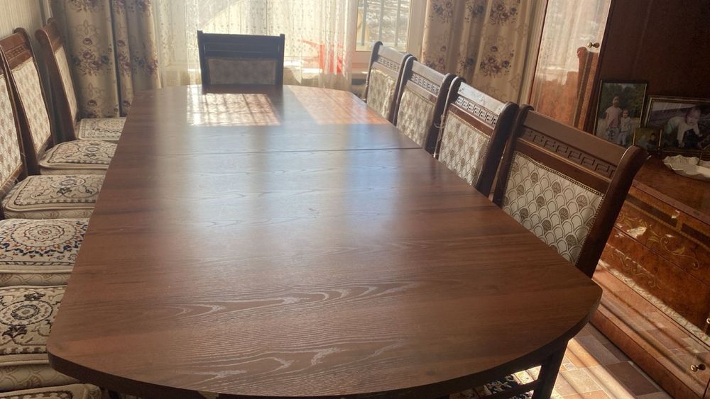 Продам стол и стулья