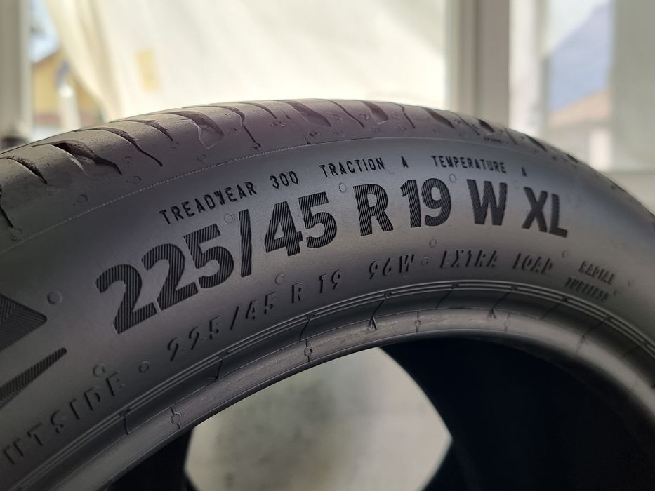 "Dot 23" 225/45/19 Continental 4Броя: 250€ 6.2мм