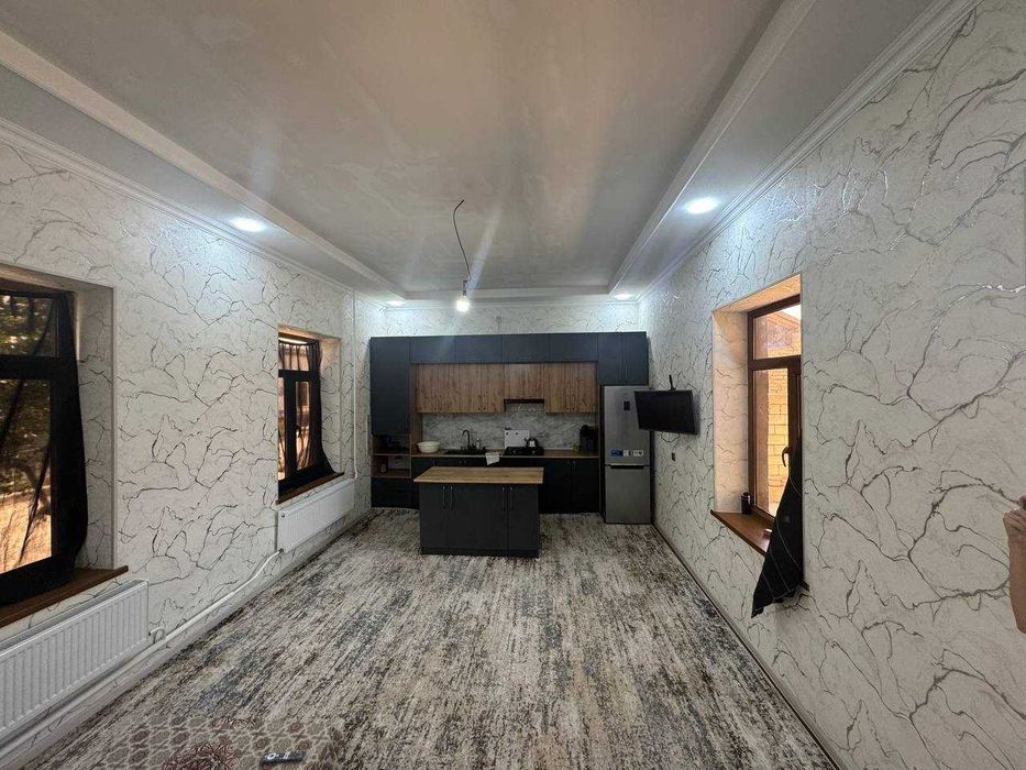 Elon hovli sotiladi yangi qurilgan