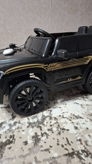 Детская машина ланд крузер