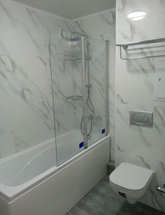 Кафельщик, сантехник, электрика.