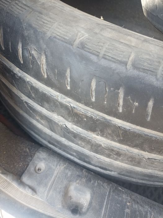 Шина комплект камри