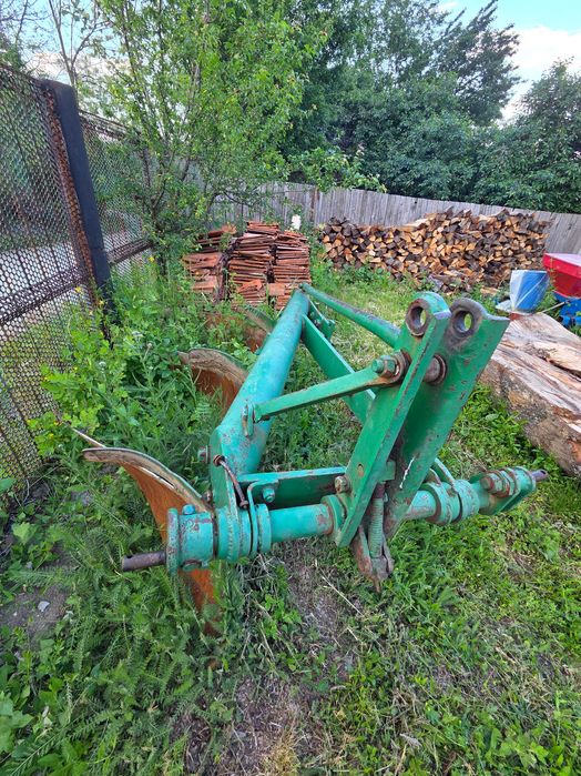 Vând tractor John Deere