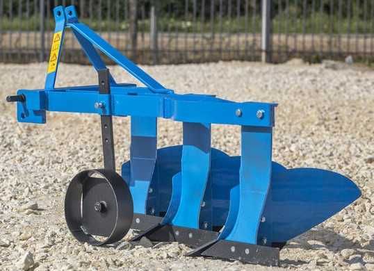 Трактор Hinomoto N249 4x4 с инвентар