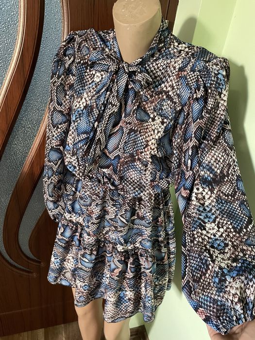 Дамска рокля , С размер .