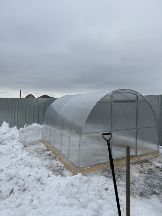 Теплица арочная из поликарбоната