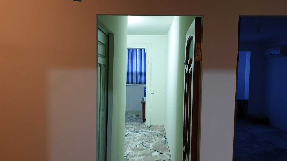 Продаётся 3х комн квартира на 4 этаже Ор-р Русалка