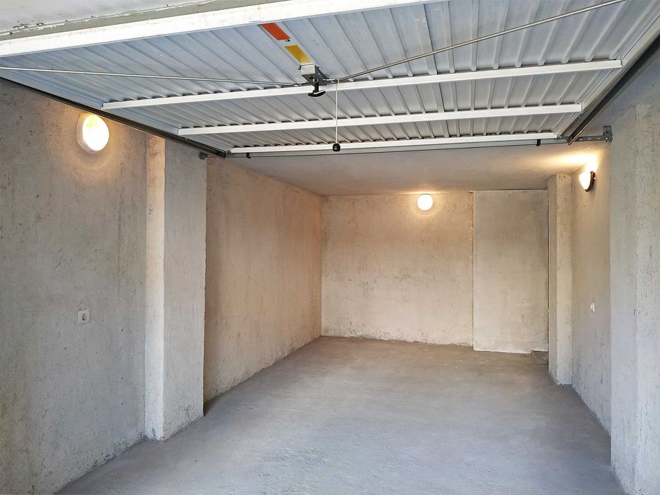 Дава се под наем Гараж / Паркомясто в София, Сухата река - 18 кв.м за 149.43 € - Снимка #3