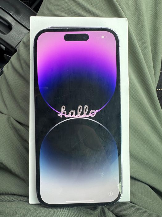 iPhone 14pro с коробкой и шнуром