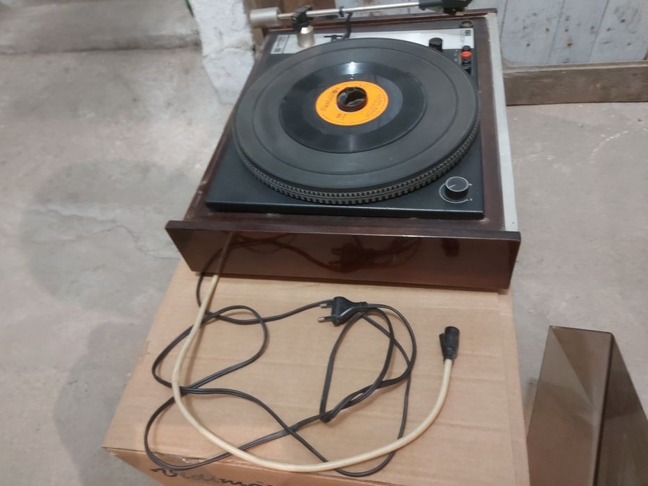 Грамофон Вега 106/Unitra Fonica G-600 C1 Hi-Fi
