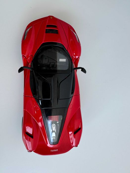 Macheta auto Ferrari LaFerrari 1/24