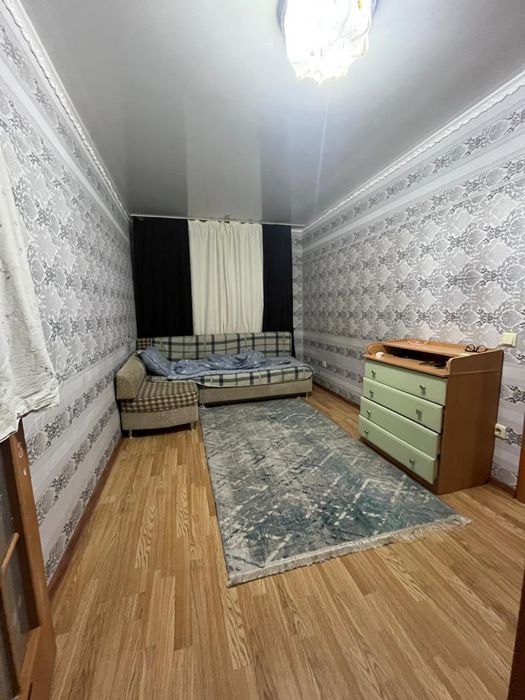 Девочку на подселение