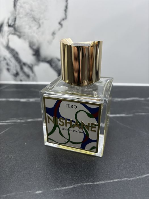 Esenta de Parfum NISHANE