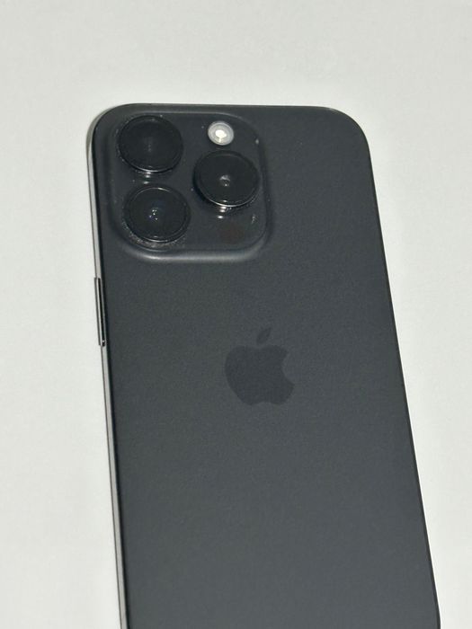 iPhone 15pro в идеальнос состояний